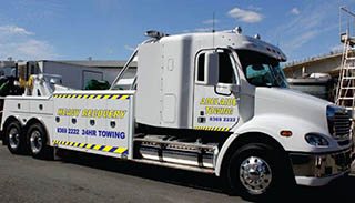 Adelaide Tow Trucks - Heavy Tow Truck 1